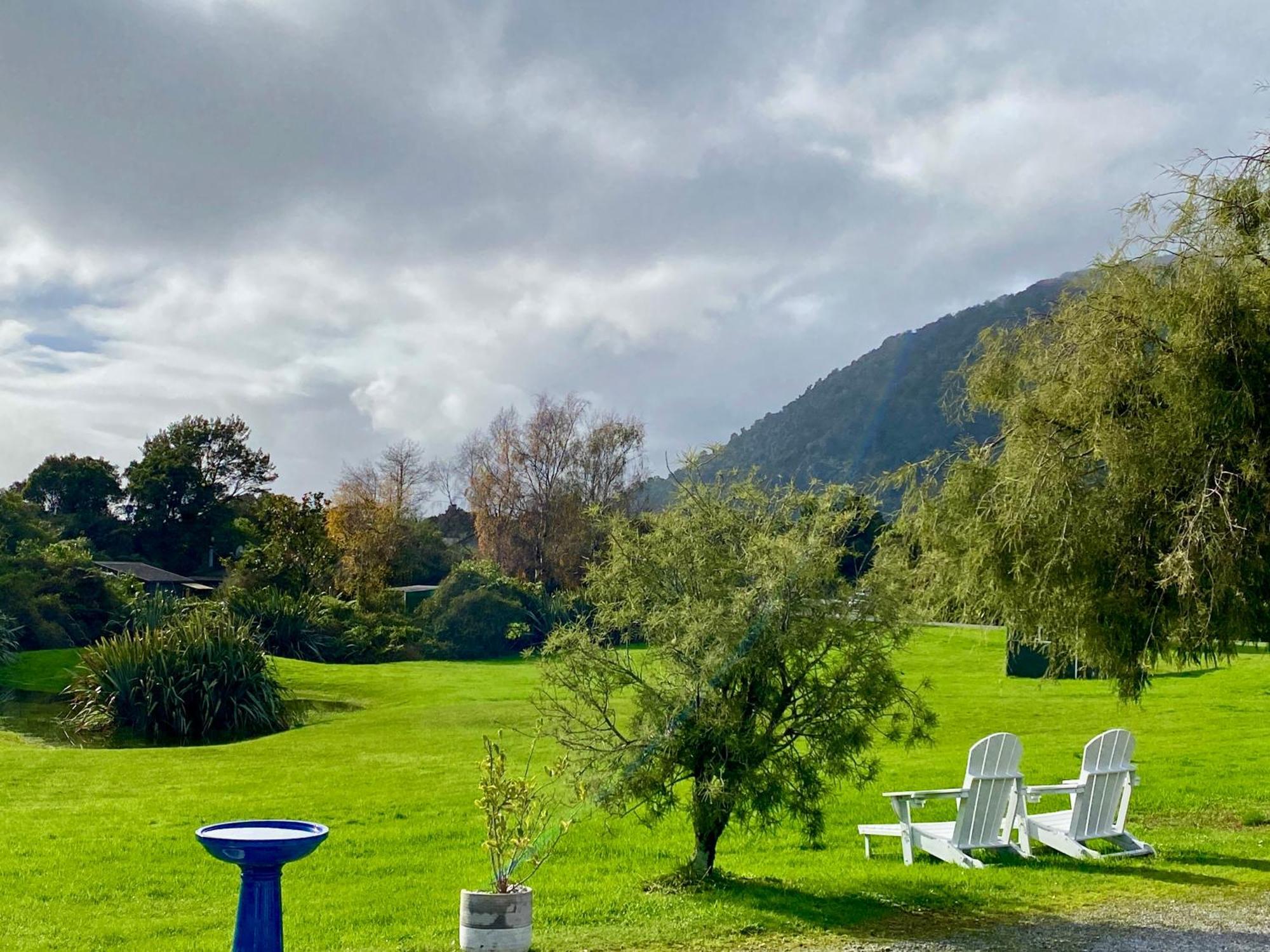 Heritage Park Lodge Haast Exterior photo